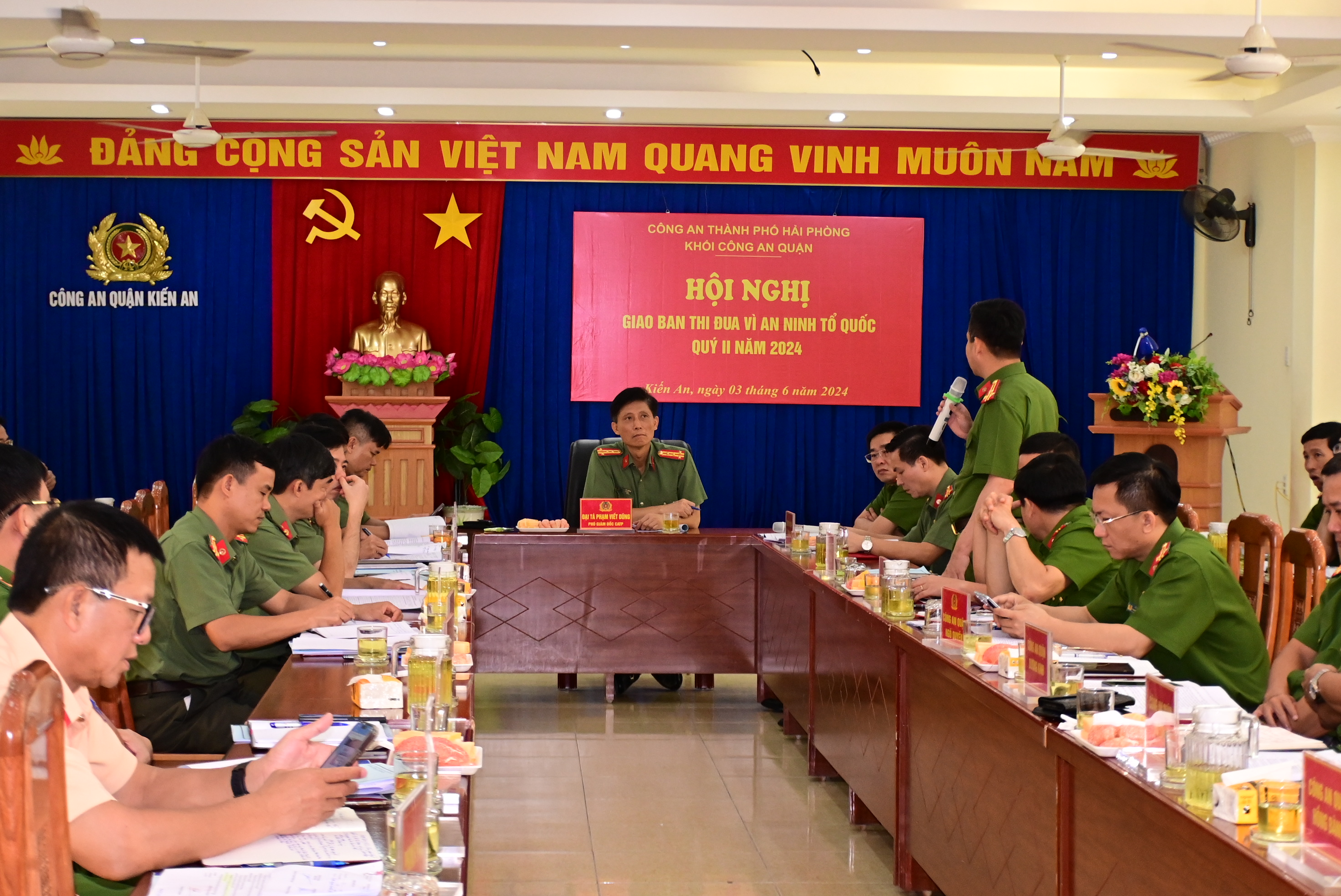 Khối Công an quận:  Giao ban thi đua “Vì an ninh Tổ quốc” quý III năm 2024